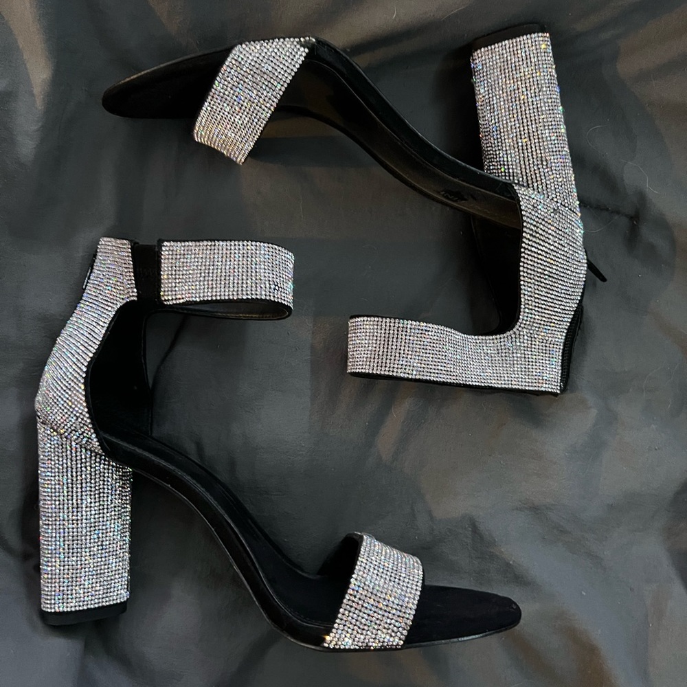 Gianni Bini RHINESTONE HEELS
